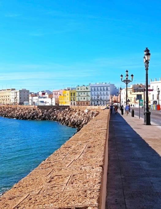 Entre Falla Y Caleta Grupo Ac Gestion Cádiz Exteriör bild